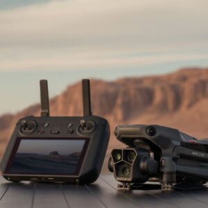 Drone DJI Mavic 3 Pro Fly More Combo RC Pro (Controle com tela)